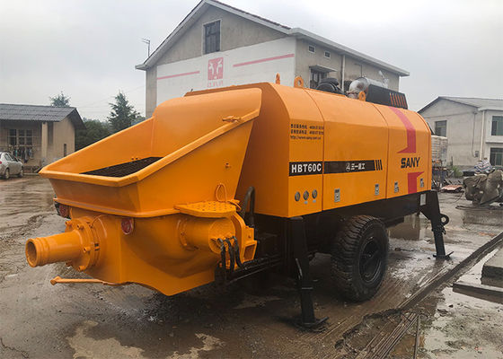 115KW Sany 60CBM / H ट्रेलर डीजल इंजन के साथ कंक्रीट पम्प घुड़सवार;