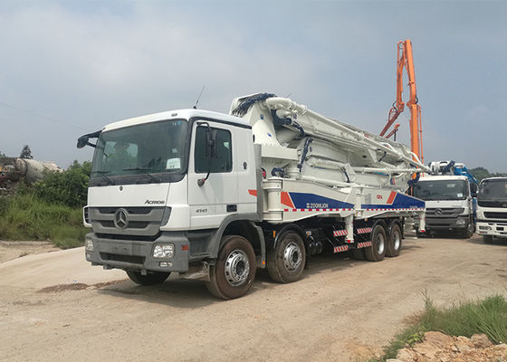 सफेद सुरक्षा फ्रेम 52 मीटर 150 एम 3 / एच कंक्रीट पंप टिकाऊ वाइड वर्क रेंज: