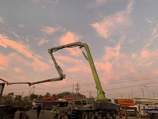 60 मीटर ट्रक कंक्रीट पम्प घुड़सवार 60X-6RZ कंक्रीट पम्प ट्रक