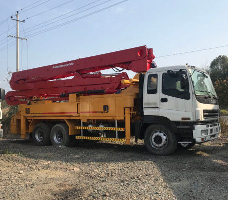 प्रयुक्त Putzmeister Isuzu ट्रक कंक्रीट पम्प 38m . घुड़सवार
