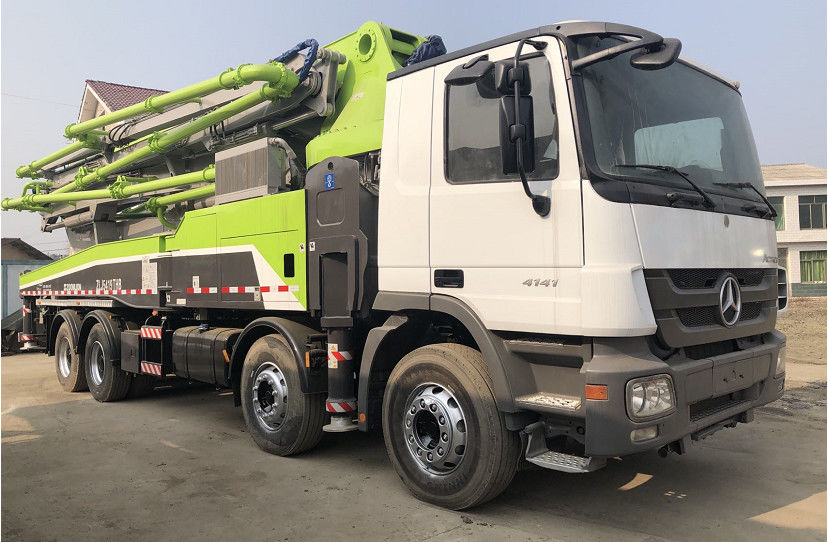 Actros 4141 Zoomlion बेंज कंक्रीट पम्प ट्रक 180 M3 / H 300 Kw 52M . का इस्तेमाल करता है