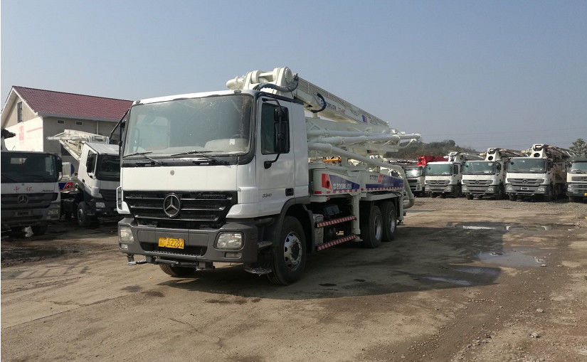 OM501LA ट्रक कंक्रीट पम्प Zoomlion 37m बेंज कंक्रीट पम्प ट्रक का इस्तेमाल किया