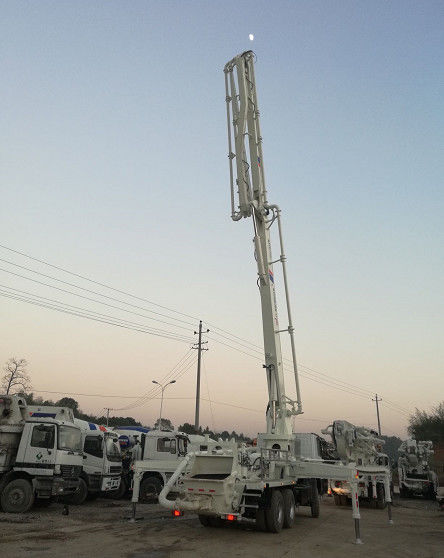 OM501LA ट्रक कंक्रीट पम्प Zoomlion 37m बेंज कंक्रीट पम्प ट्रक का इस्तेमाल किया