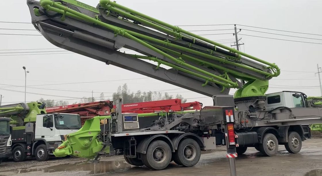 प्रयुक्त कंक्रीट ट्रेलर पंप जूमलियन बेंज 56 एम 150 एम 3 / एच