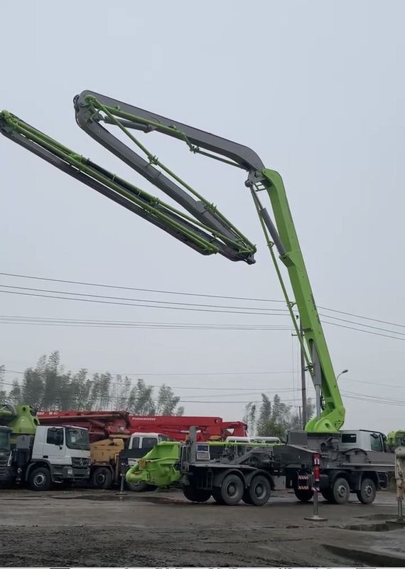 प्रयुक्त कंक्रीट ट्रेलर पंप जूमलियन बेंज 56 एम 150 एम 3 / एच