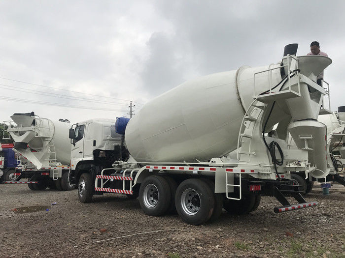 हिनो 6X4 कंक्रीट मिक्सर परिवहन ट्रक