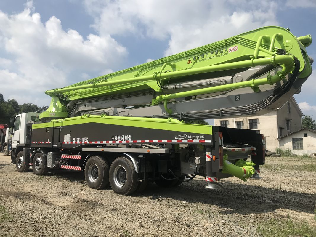 52m बूम के साथ प्रयुक्त कंक्रीट पम्प ट्रक