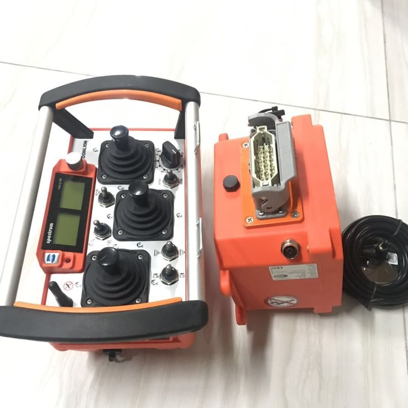 एचबीसी 727 कंक्रीट पम्प पार्ट्स कंक्रीट पम्प रिमोट विश्वसनीय टिकाऊ