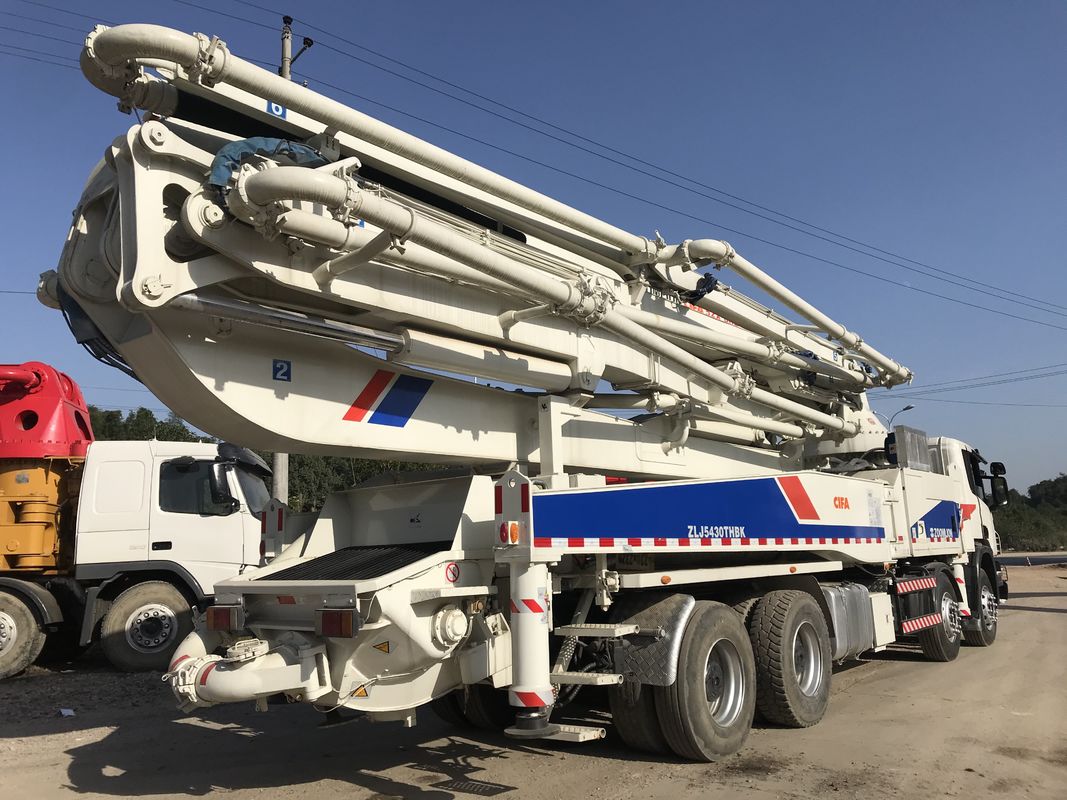 50 मीटर बूम प्रयुक्त कंक्रीट मशीन, पुनर्निर्मित ट्रक बुद्धिमान नियंत्रण