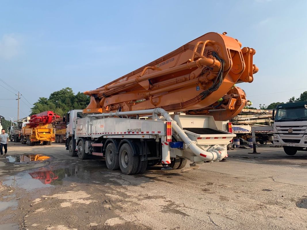 ISO90001 49m नवीनीकृत कंक्रीट बूम ट्रक व्हाइट कलर एक्ट्रोस चेसिस