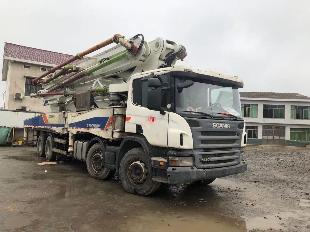 56m 309KW प्रयुक्त कंक्रीट पम्प ट्रक उच्च सुरक्षा फ़्रेम वर्ष 2010 180m3/h