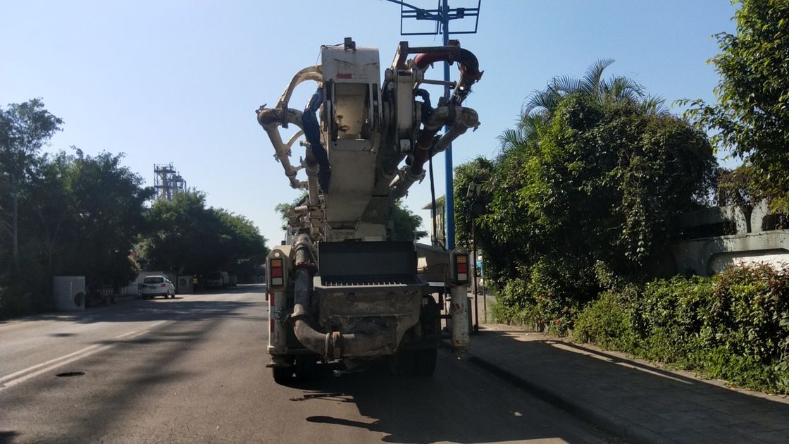 300KW जूमलियन कंक्रीट बूम ट्रक, बूम पंप ट्रक अच्छी तरह से रखरखाव किया जाता है