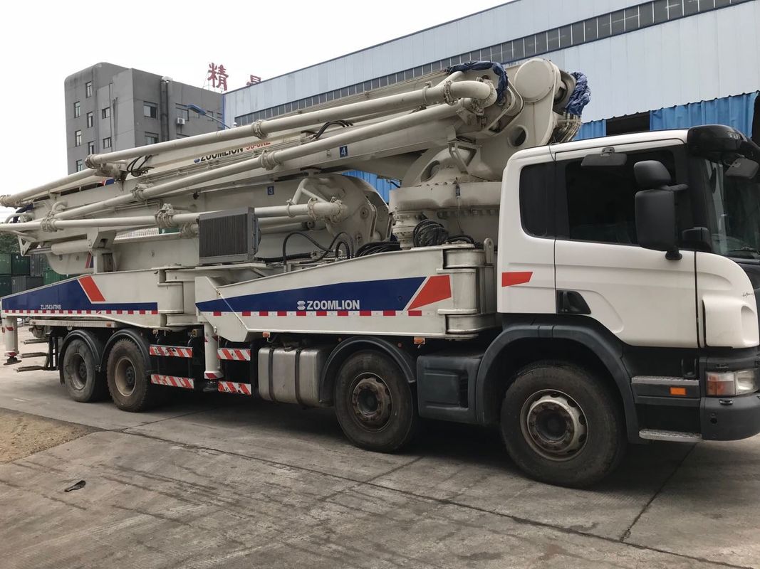 पंप के साथ 50 मीटर 309 किलोवाट सीमेंट ट्रक, स्कैनिया कंक्रीट ट्रक सेकेंड हैंड डीजल इंजन