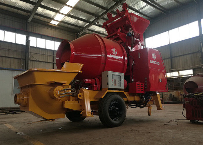 मिक्सर मशीन के साथ 62kw 30m3 / H कंक्रीट पंप, डीजल कंक्रीट पंप उच्च गतिशीलता