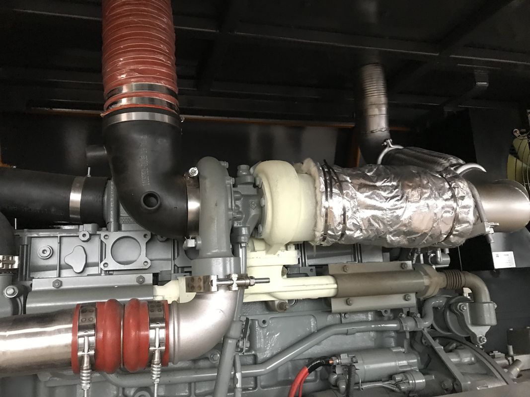 पंप के साथ 80CBM / H 16MPa मिनी कंक्रीट मिक्सर, स्थिर कंक्रीट पंप