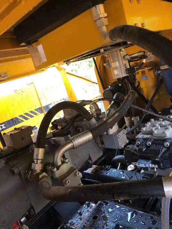 160KW 220M 80m3 / H कंक्रीट ट्रेलर पंप हाइड्रोलिक कम्यूटेशन सिस्टम का इस्तेमाल करते हैं: