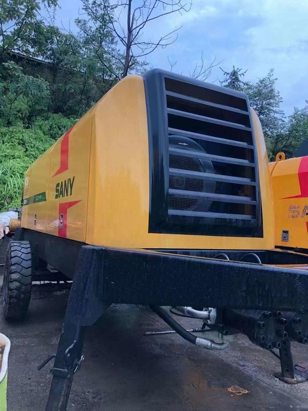 160KW 220M 80m3 / H कंक्रीट ट्रेलर पंप हाइड्रोलिक कम्यूटेशन सिस्टम का इस्तेमाल करते हैं: