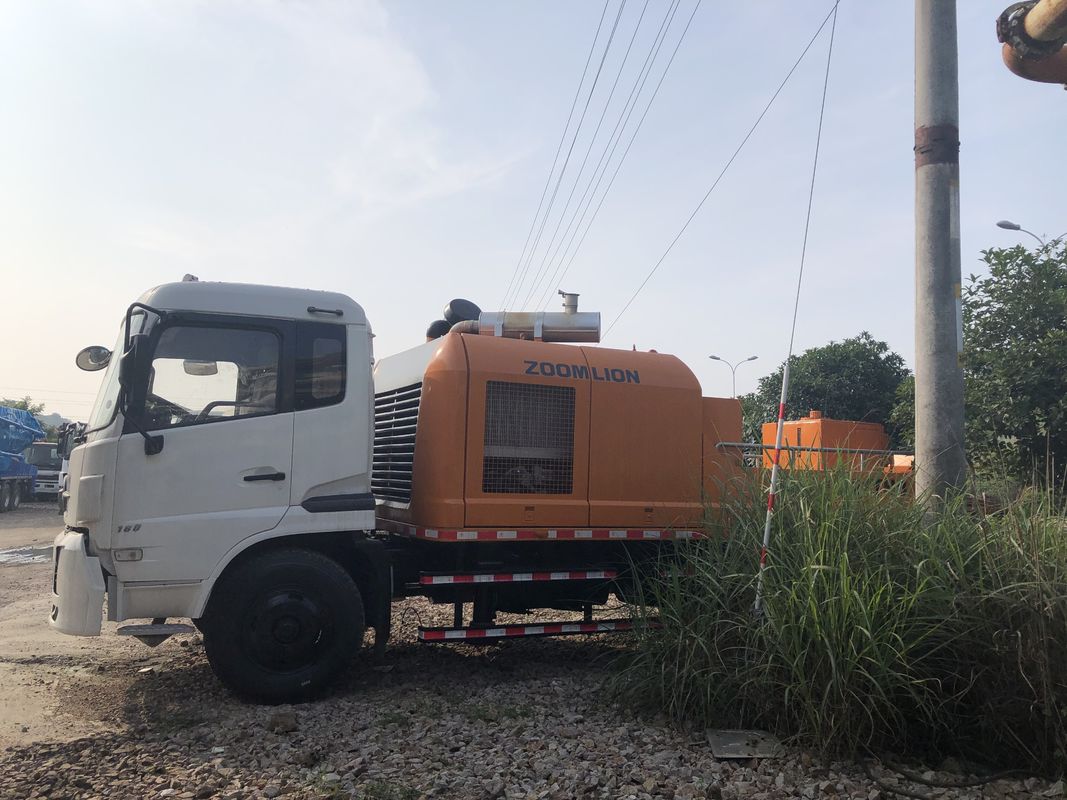 90M3 / H 14Mpa ट्रक का नवीनीकरण कंक्रीट लाइन पंप उच्च दक्षता घुड़सवार: