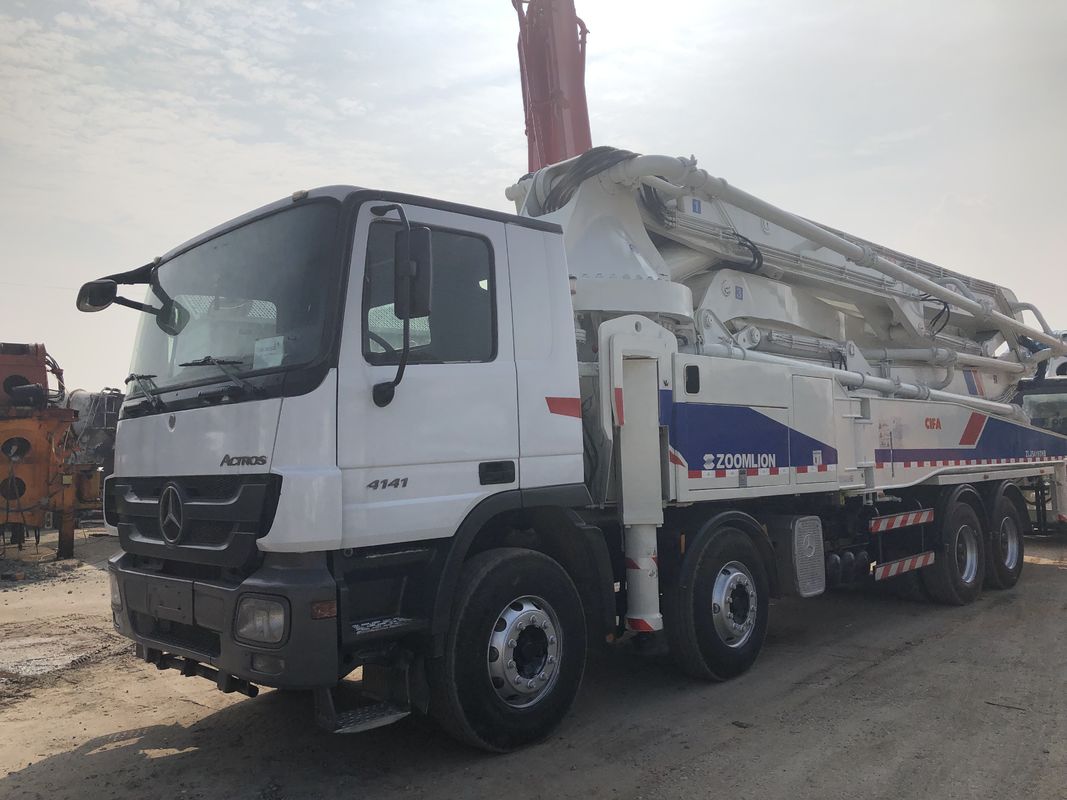 300KW 52m ट्रक कंक्रीट पम्प हाइड्रोलिक सिस्टम 2012 वर्ष घुड़सवार