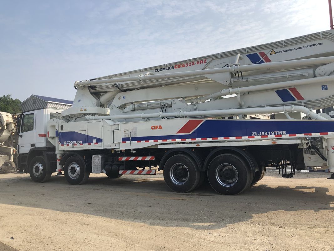 300KW 52m ट्रक कंक्रीट पम्प हाइड्रोलिक सिस्टम 2012 वर्ष घुड़सवार