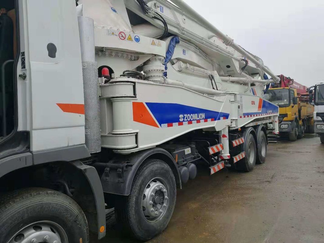 Zoomlion 300KW 50m ट्रक कंक्रीट पंप विरोधी कंपन सटीक स्थिति का इस्तेमाल किया:
