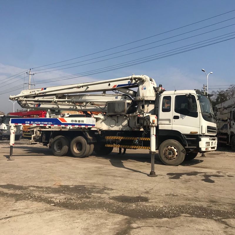 ZOOMLION 37 मीटर प्रयुक्त सीमेंट ट्रक ISUZU चेसिस का नवीनीकरण किया गया