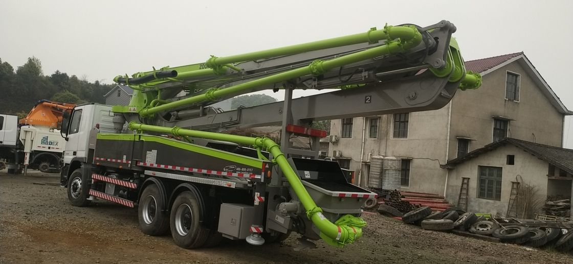 300KW 120 क्यूबिक रिफर्बिश्ड बिग कंक्रीट पम्प ट्रक एक्टर्स 4141 2012 वर्ष