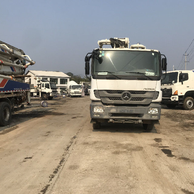 300KW 38m पंप प्रयुक्त सीमेंट ट्रक, स्थानांतरित करने के लिए प्रयुक्त कंक्रीट मशीन Actros 3341