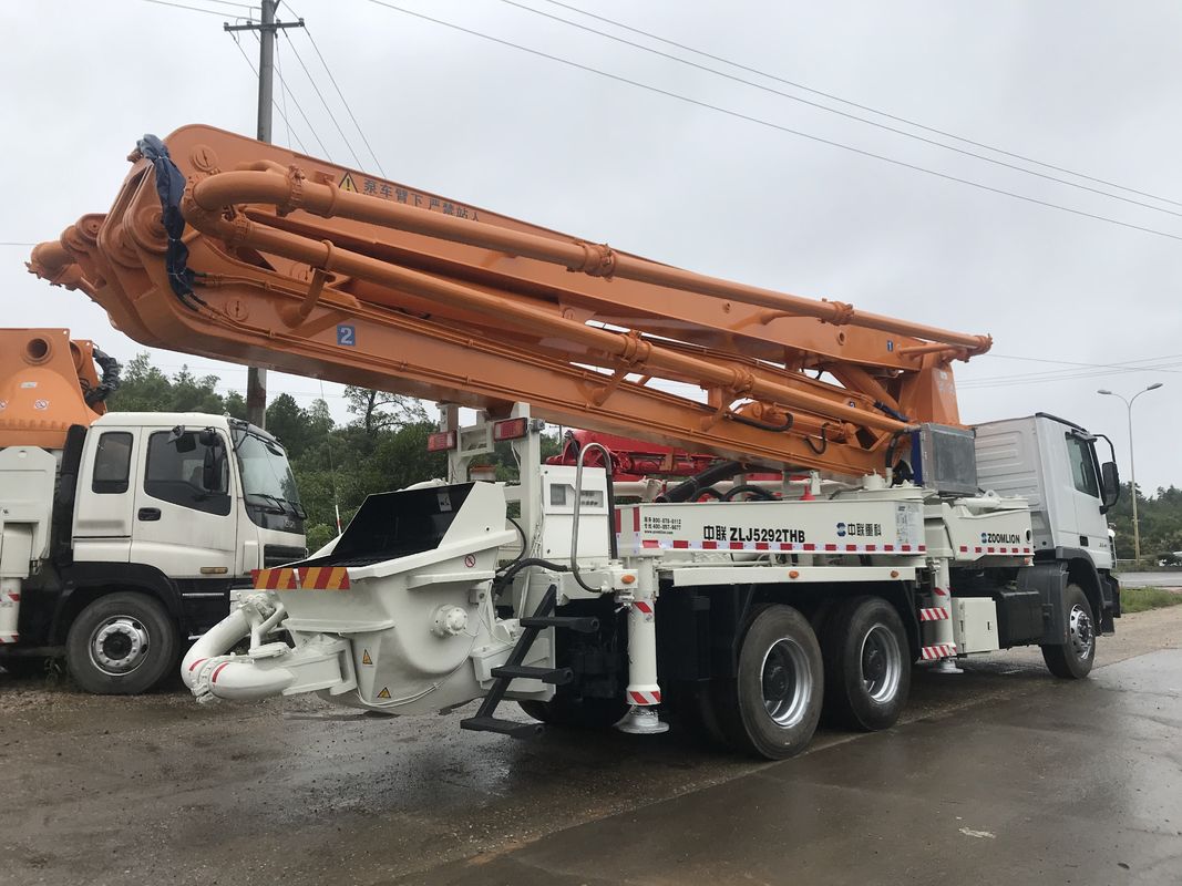 37 मीटर 290KW सेकेंड हैंड पंप ट्रक 2008 साल हैवी ड्यूटी व्हाइट