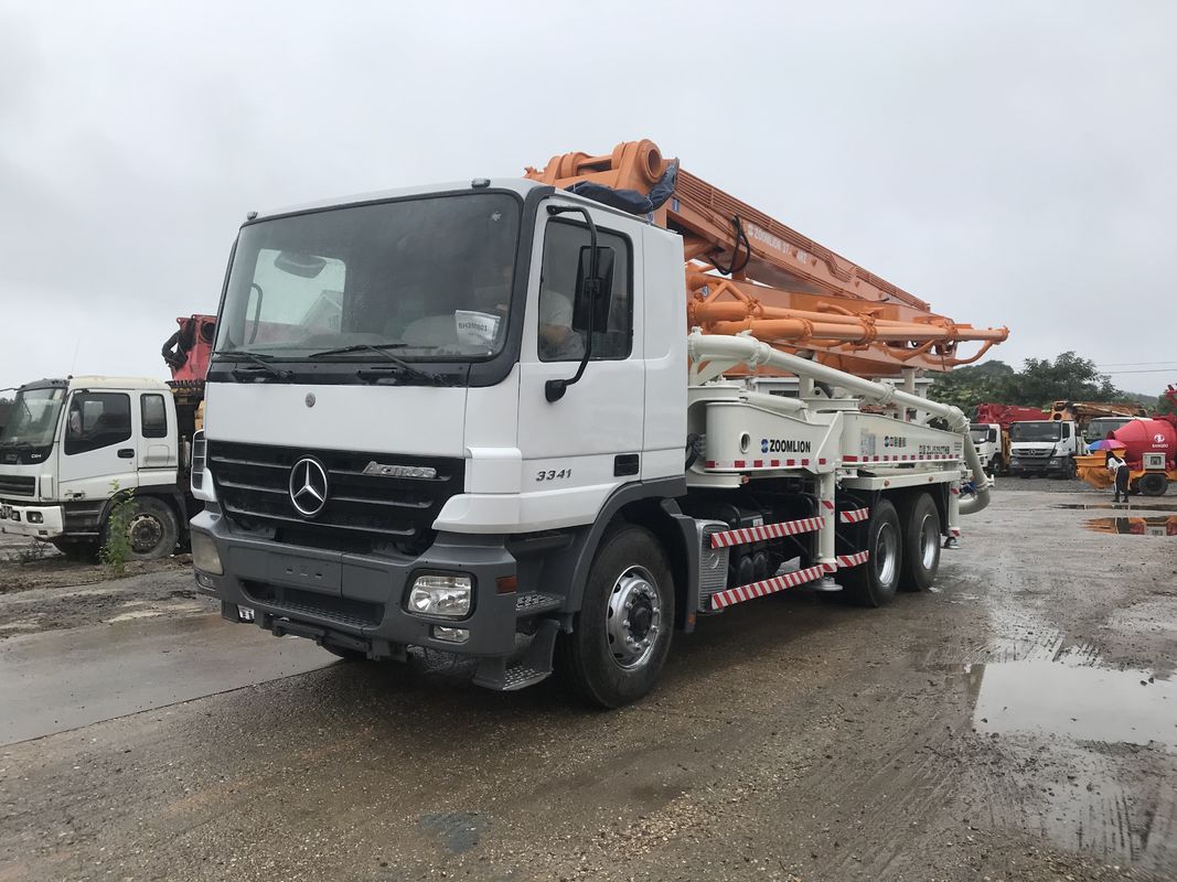 37 मीटर 290KW सेकेंड हैंड पंप ट्रक 2008 साल हैवी ड्यूटी व्हाइट