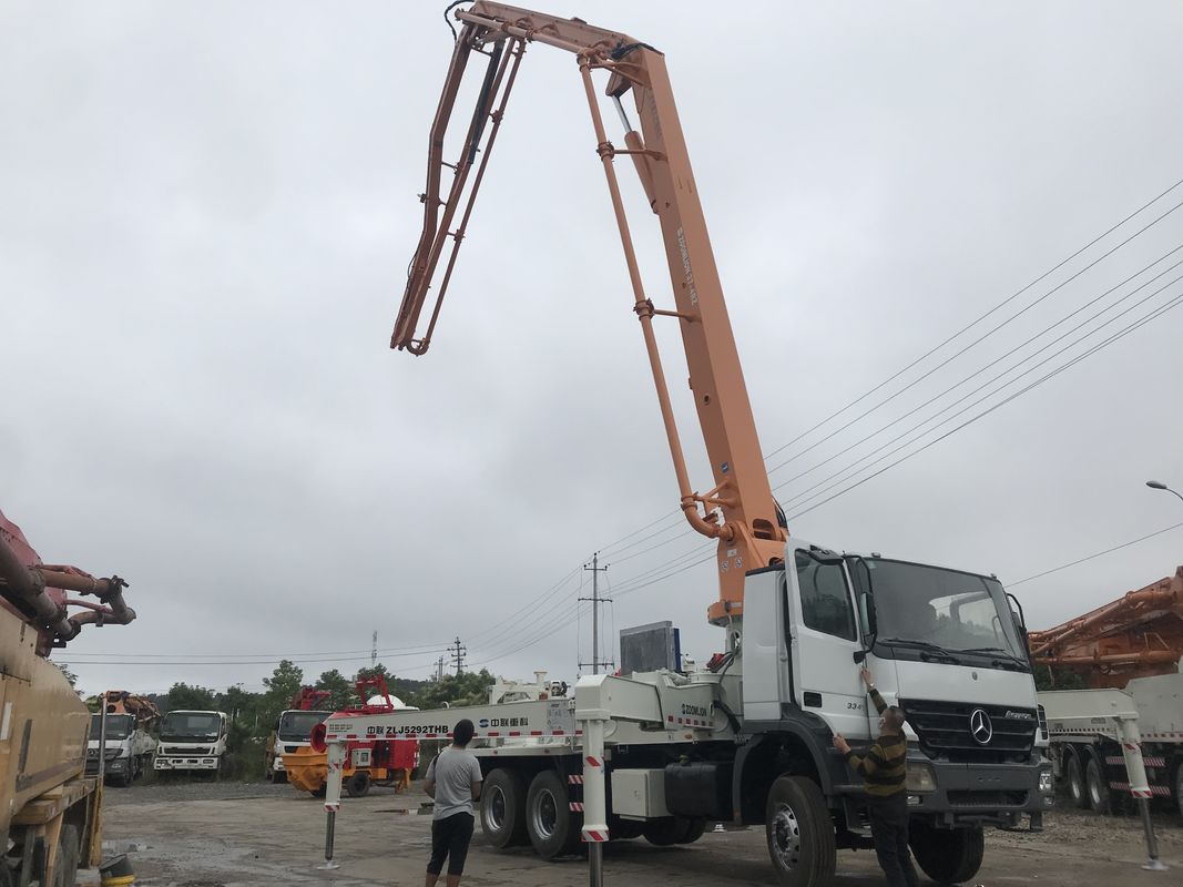 290KW 37m कंक्रीट ट्रक पंप जूमलियन लॉन्ग आर्म हाई सेफ्टी 120m3 / H . के साथ