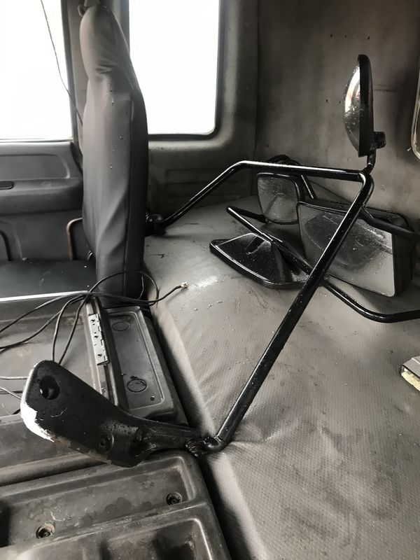 SAE अनुमोदन 37m ट्रक कंक्रीट पम्प ISUZU CYZ51Q अच्छा Condiiton घुड़सवार