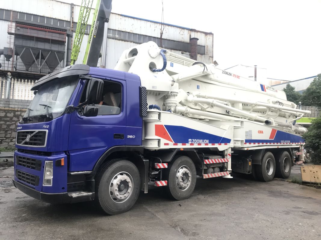 110m3 / H 279KW पंप सीमेंट ट्रक, प्रयुक्त कंक्रीट उपकरण वोल्वो चेसिस ISO90001