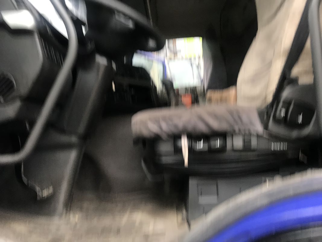 110m3 / H 279KW पंप सीमेंट ट्रक, प्रयुक्त कंक्रीट उपकरण वोल्वो चेसिस ISO90001