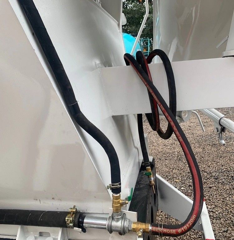 259KW 10m3 नवीनीकृत कंक्रीट मिक्सर ट्रक, सीमेंट परिवहन के लिए तैयार मिक्स कंक्रीट ट्रक