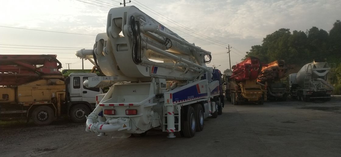 ट्रक घुड़सवार 47 मीटर कंक्रीट पंप, नवीनीकृत कंक्रीट पंप हेवी ड्यूटी