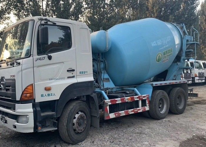 एसएई अनुमोदन के साथ 10CBM Zoomlion कंक्रीट मिक्सर ट्रक का उपयोग अच्छी स्थिति में करता है