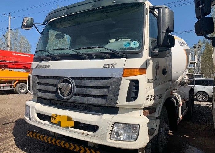 12CBM कंक्रीट मिक्सर ट्रक का इस्तेमाल किया