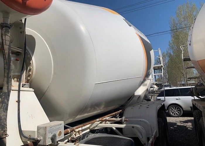 12CBM कंक्रीट मिक्सर ट्रक का इस्तेमाल किया