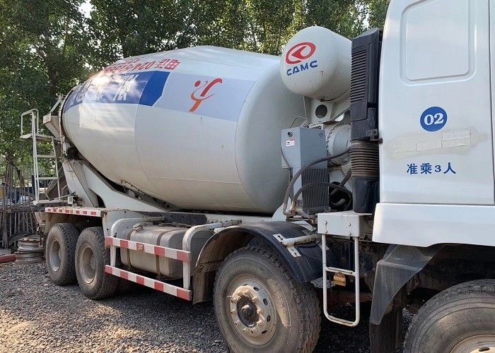 16m3 क्षमता प्रयुक्त सीमेंट डिलीवरी ट्रक CAMC 8 * 4 चेसिस सफेद रंग