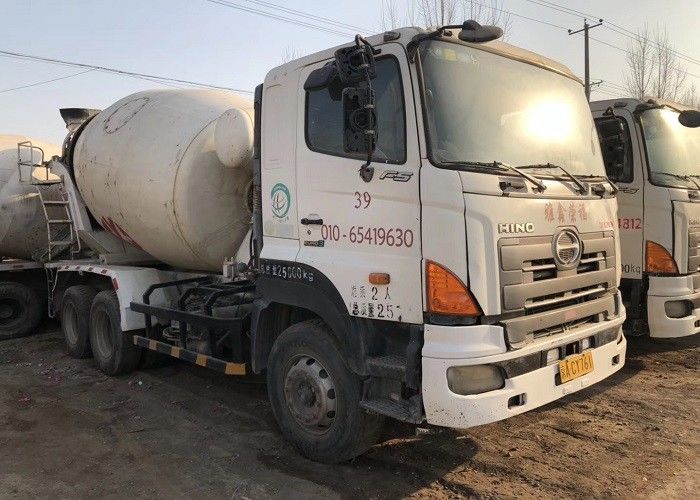 उच्च स्थिरता 9M3 कंक्रीट मिक्सर ट्रक 259KW 4 व्हील ड्राइव के साथ प्रयुक्त