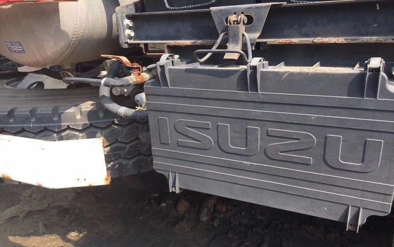 265KW 8CBM प्रयुक्त कंक्रीट मिक्सर ट्रक, ISUZU 6x4 ट्रक CXZ51L टिकाऊ