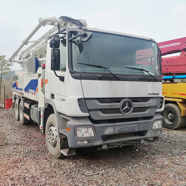 120m3 / H ट्रक माउंटेड बेटन पंप, 38m कंक्रीट पंप 4 बूम डीजल इंजन के साथ