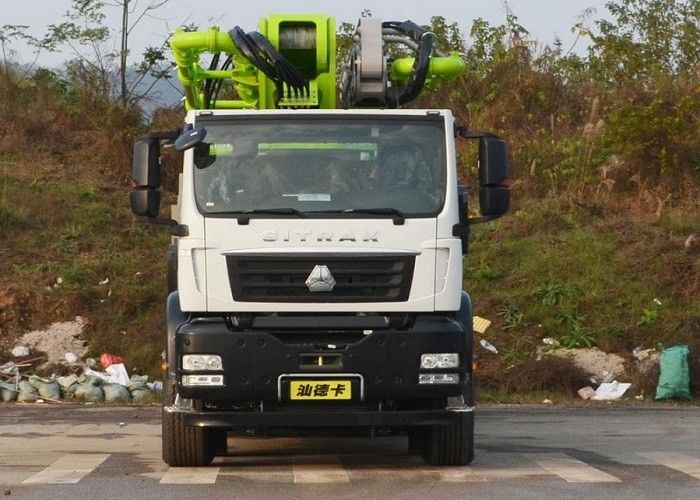 180CBM / H 66m नया कंक्रीट पंप ट्रक, दोहरी हाइड्रोलिक तेल टैंक के साथ 5 धुरा ट्रक