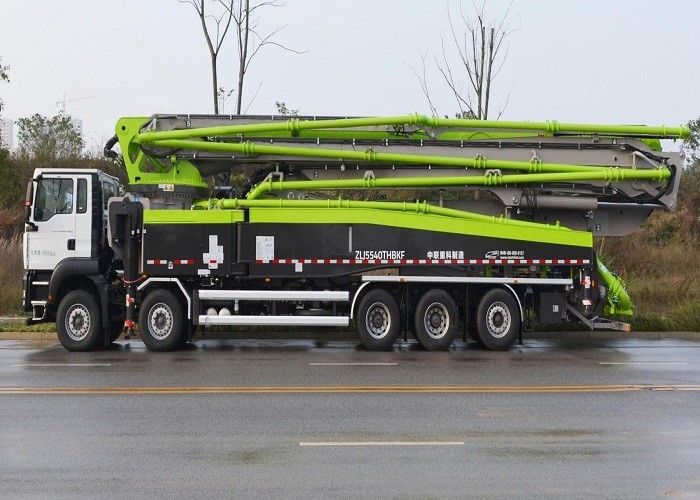 180CBM / H 66m नया कंक्रीट पंप ट्रक, दोहरी हाइड्रोलिक तेल टैंक के साथ 5 धुरा ट्रक