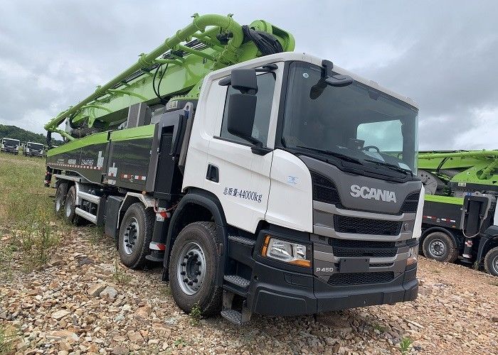 59m 180M3 नया कंक्रीट पम्प ट्रक ZLJ5440THBSF उच्च सुरक्षा सफेद