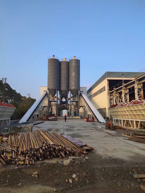 60m3 150Kw पोर्टेबल कंक्रीट बैच प्लांट उन्नत विद्युत 60m3 / H