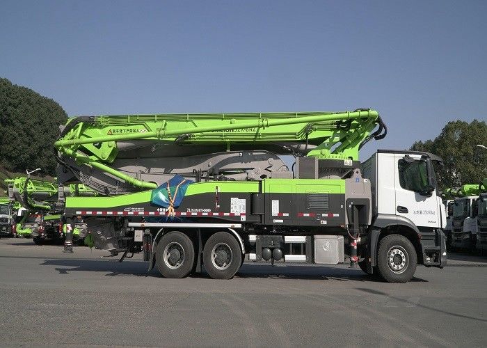 सुरक्षा फ्रेम 52 मीटर कंक्रीट बूम पंप ट्रक यूरो 6 उत्सर्जन 3 एक्सिस