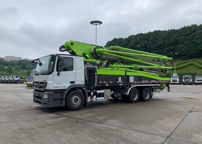 सुरक्षा फ्रेम 52 मीटर कंक्रीट बूम पंप ट्रक यूरो 6 उत्सर्जन 3 एक्सिस