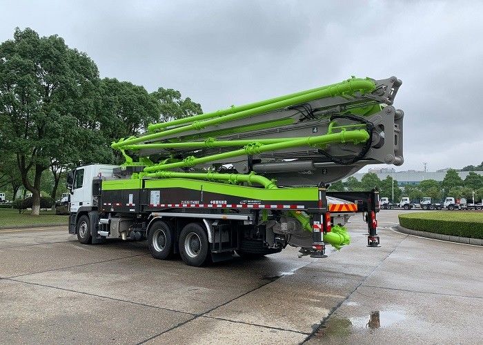 सुरक्षा फ्रेम 52 मीटर कंक्रीट बूम पंप ट्रक यूरो 6 उत्सर्जन 3 एक्सिस